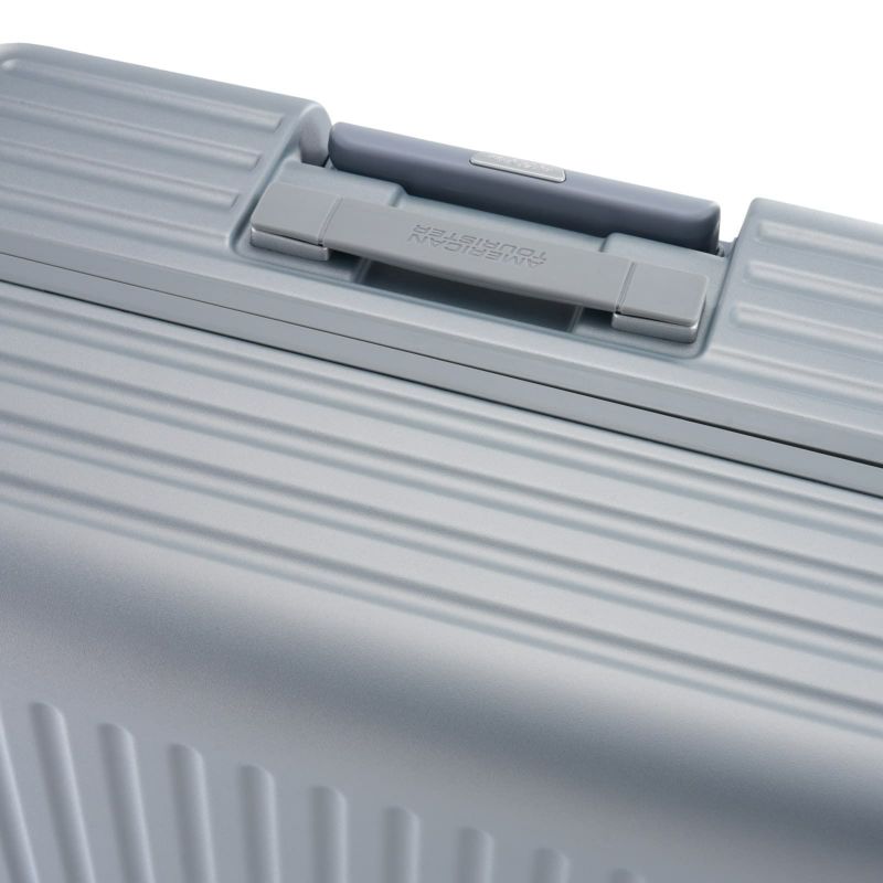 新品未使用❣️プラスチック製ハード シェル ケース　ラベンダーグレー LOCKATION FRAME OS SPINNER 75 スーツケース Lサイズ ロケーション