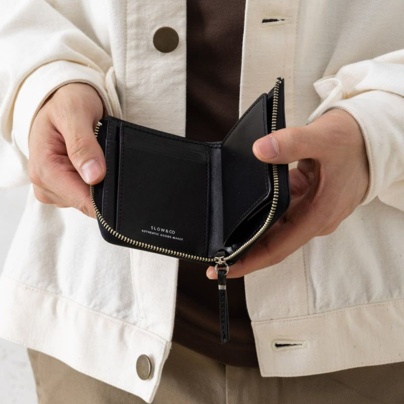 LZIP SHORT MINI WALLET 二つ折り財布 BRIDLE | Multiverse