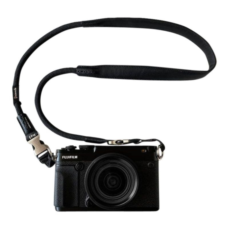 スマホアクセサリー YOSEMITE CAMERA STRAP PRO PLUS MAD BLACK YOSEMITE CAMERA STRAP PRO PLUS MAD BLACKヨセミテ カメラ
